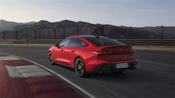 全新上汽奥迪A5L Sportback正式上市，限时臻享价25.99万元起